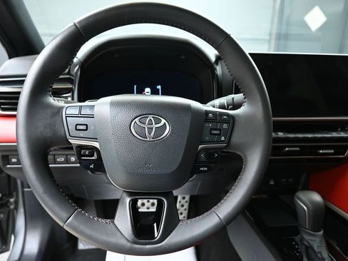 Used 2025 Toyota Camry XSE AWD/4WD image 24