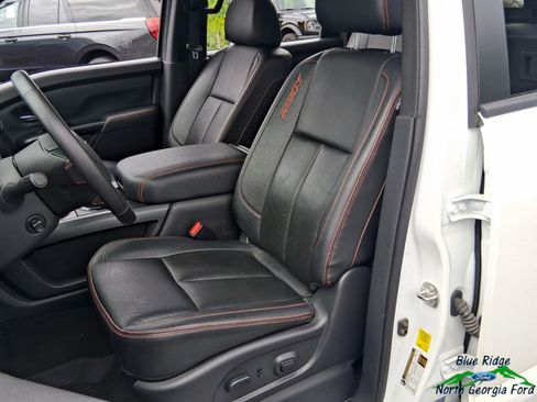 Used 2024 Nissan Titan PRO-4X w/ Pro-4x Convenience Package AWD/4WD image 11