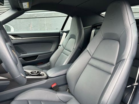Certified 2025 Porsche 911 Carrera RWD image 20
