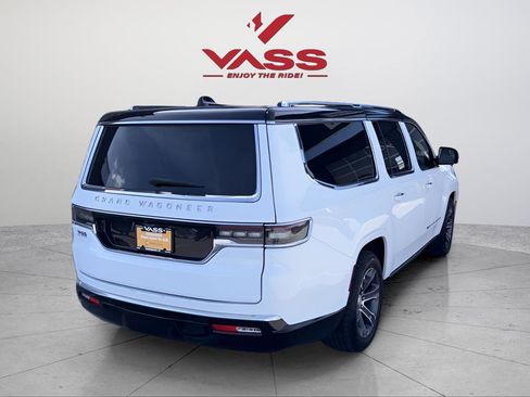 Used 2024 Jeep Grand Wagoneer L 4WD image 6