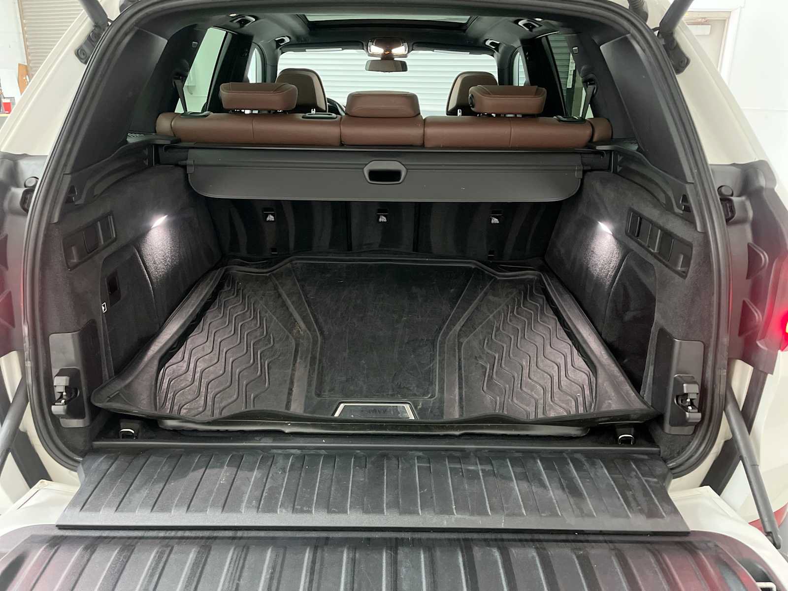Used 2020 BMW X5 xDrive40i w/ Premium Package AWD/4WD image 27