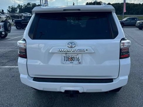 Used 2018 Toyota 4Runner SR5 Premium RWD image 7
