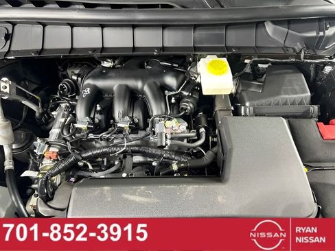 New 2025 Nissan Pathfinder Platinum image 12