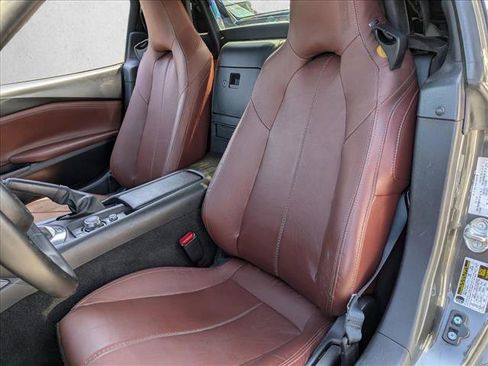 Used 2017 MAZDA MX-5 Miata RF Grand Touring image 14