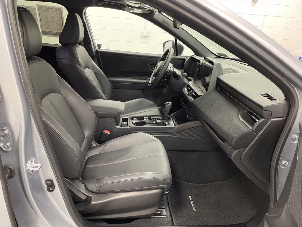 Used 2026 Subaru Outback Premium AWD/4WD image 11