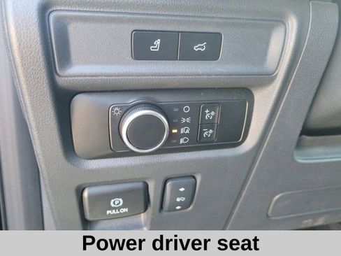Used 2024 Ford Expedition XLT AWD/4WD image 7
