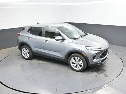 Used 2025 Buick Encore GX Preferred AWD/4WD image 34