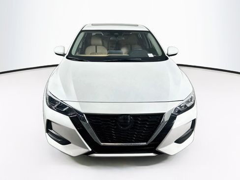 Used 2023 Nissan Sentra SV w/ SV Premium Package FWD image 2