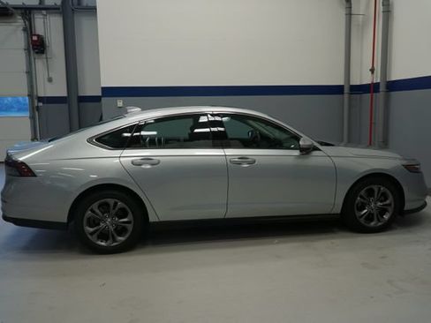 Used 2024 Honda Accord EX image 8