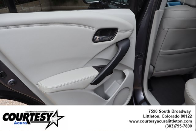 Used 2017 Acura RDX w/ Technology Package AWD/4WD image 28
