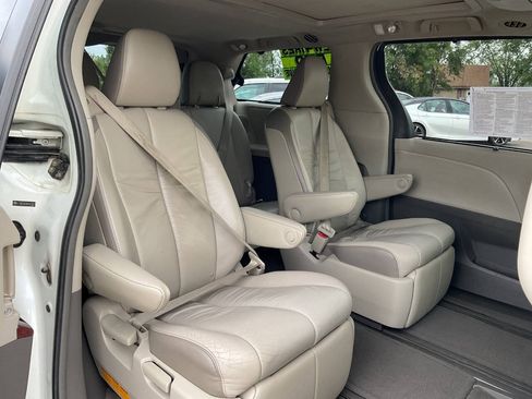 Used 2011 Toyota Sienna Limited w/ Premium Pkg AWD/4WD image 45