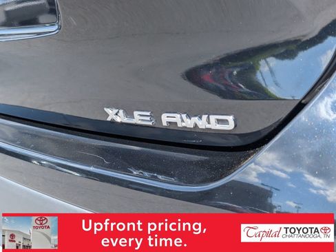 Used 2025 Toyota Highlander XLE AWD/4WD image 31