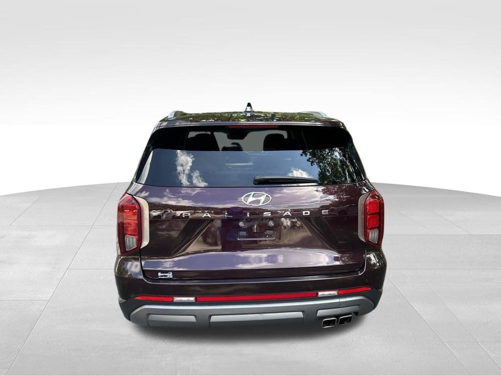 Used 2024 Hyundai Palisade SEL FWD image 4