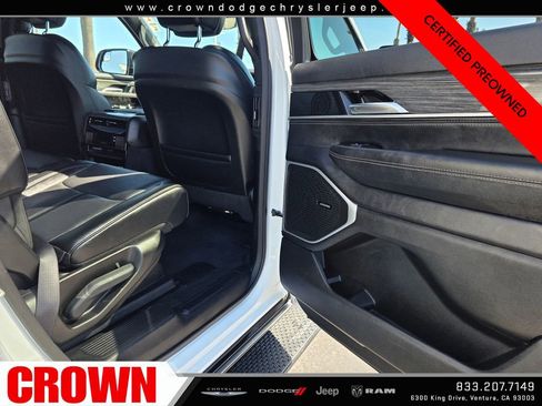 Certified 2024 Jeep Wagoneer Series II w/ Flexible Seating Group RWD image 15