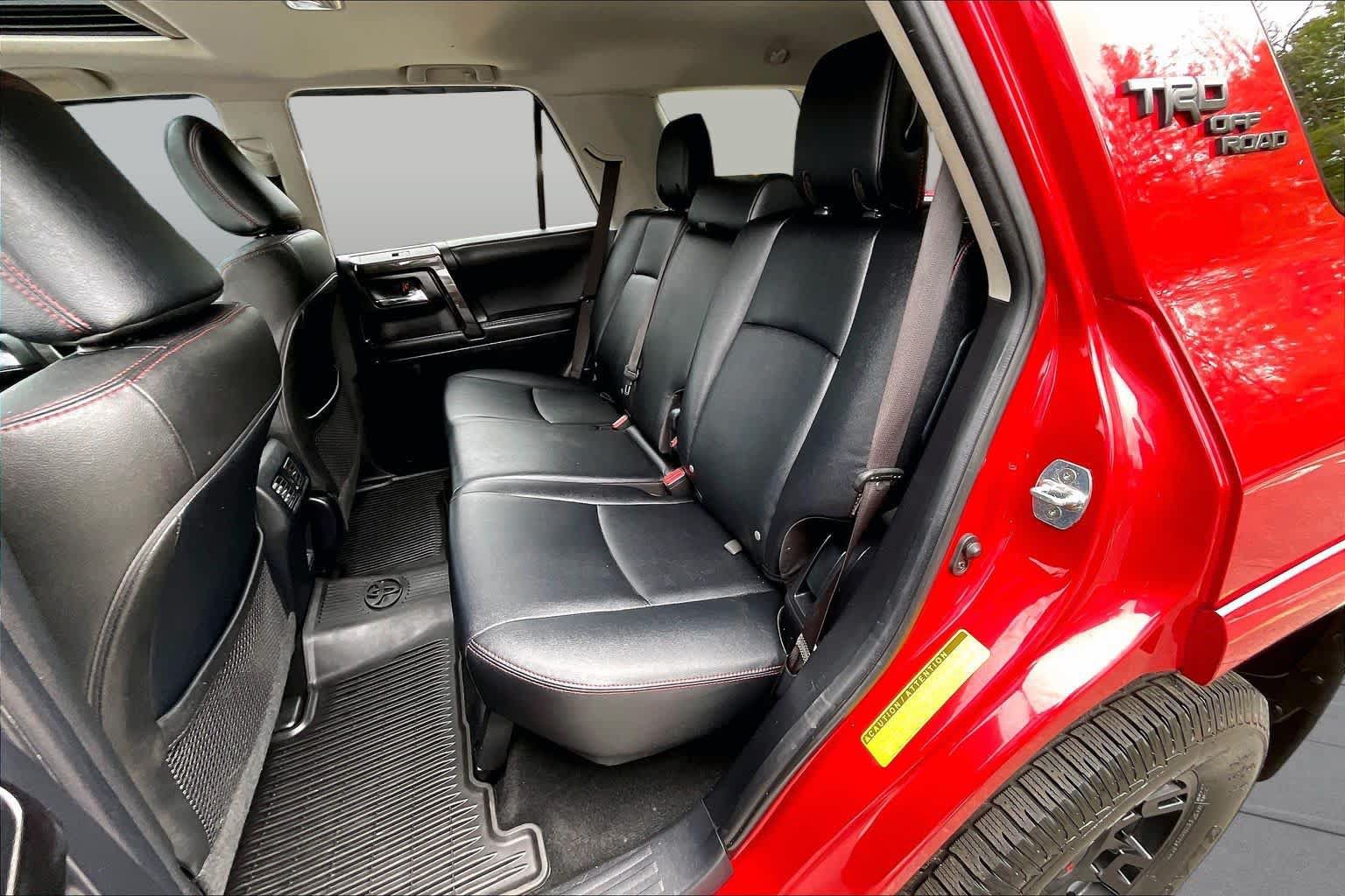 Used 2024 Toyota 4Runner TRD Off-Road Premium w/ Moonroof Package AWD/4WD image 21