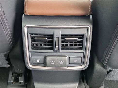 Used 2022 Subaru Forester Touring w/ Popular Package #3 AWD/4WD image 18