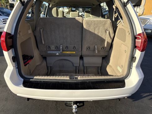 Used 2004 Toyota Sienna CE image 28