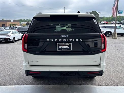 Used 2025 Ford Expedition Max Active AWD/4WD image 25