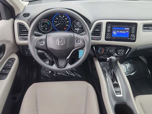 Certified 2017 Honda HR-V LX image 11