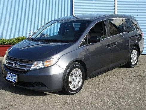 Used 2012 Honda Odyssey LX image 2