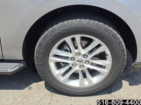 Used 2023 Ford Expedition XLT AWD/4WD image 13