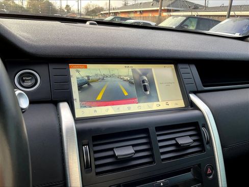 Used 2018 Land Rover Discovery Sport HSE AWD/4WD image 23