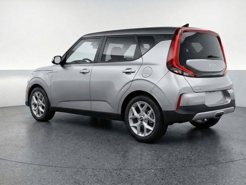 Used 2025 Kia Soul LX w/ LX Technology Package image 6