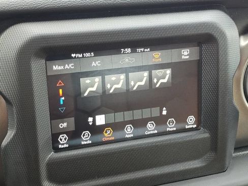 Used 2023 Jeep Gladiator Sport AWD/4WD image 25