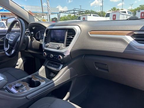 Used 2022 GMC Acadia SLE w/ Driver Convenience Package FWD image 35