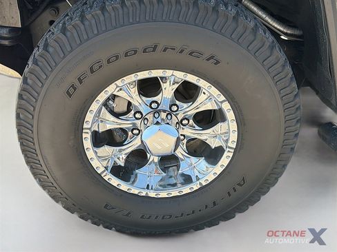 Used 2003 HUMMER H2 w/ Preferred Equipment Group image 32