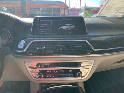 Used 2022 BMW 740i w/ M Sport Package RWD image 36