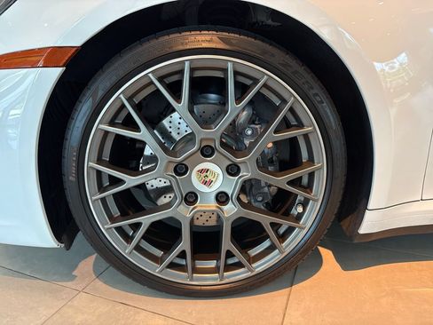 Used 2020 Porsche 911 Carrera RWD image 11