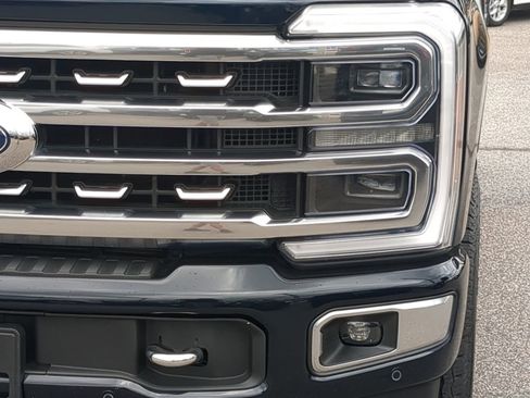 Used 2024 Ford F250 Platinum image 9