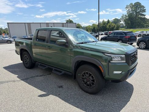 Used 2022 Nissan Frontier PRO-4X w/ Pro-4X Premium Package AWD/4WD image 11