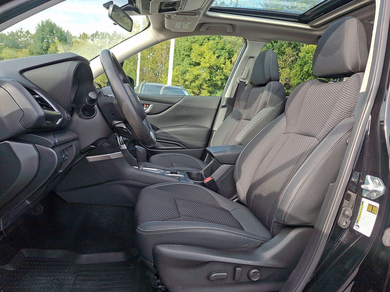 Used 2023 Subaru Forester Premium AWD/4WD image 13