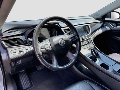 Used 2018 Buick LaCrosse Essence FWD image 9