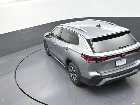 New 2026 Volkswagen Tiguan S FWD image 17