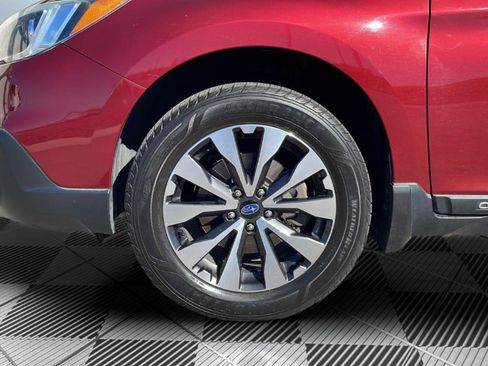 Used 2017 Subaru Outback 2.5i Limited image 9
