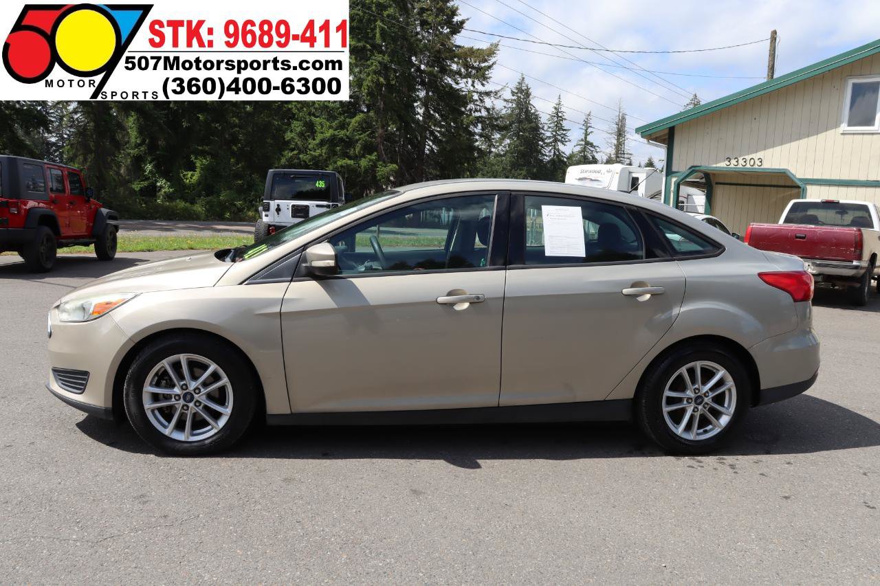 Used 2016 Ford Focus SE FWD image 3