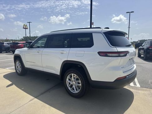 New 2026 Jeep Grand Cherokee L Laredo AWD/4WD image 5