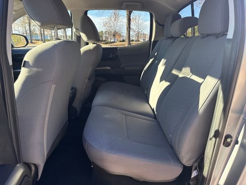 Used 2020 Toyota Tacoma SR5 image 26