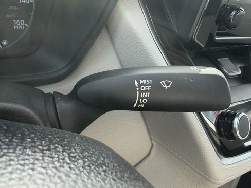 Used 2024 Toyota Corolla Cross L FWD image 24