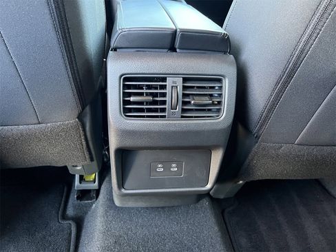 Certified 2025 Nissan Rogue SV image 24