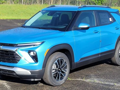 New 2026 Chevrolet TrailBlazer LT FWD image 3