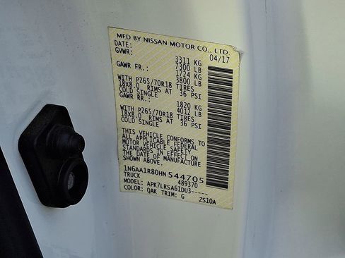 Used 2017 Nissan Titan S image 27