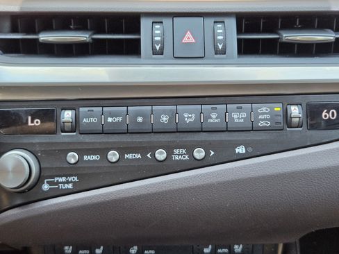 Used 2021 Lexus ES 350 w/ Premium Package FWD image 12