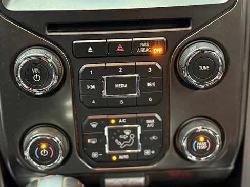 Used 2014 Ford F150 Raptor w/ Equipment Group 801A Luxury image 29