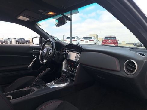 Used 2017 Subaru BRZ Limited w/ Popular Package #2 RWD image 14