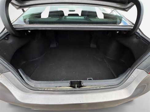 Used 2022 Toyota Camry SE image 30