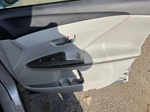 Used 2013 Toyota Venza image 17